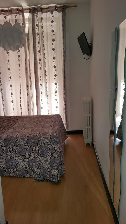 Hostal Lima バリャドリド エクステリア 写真