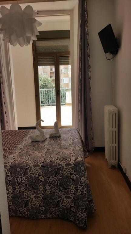 Hostal Lima バリャドリド エクステリア 写真