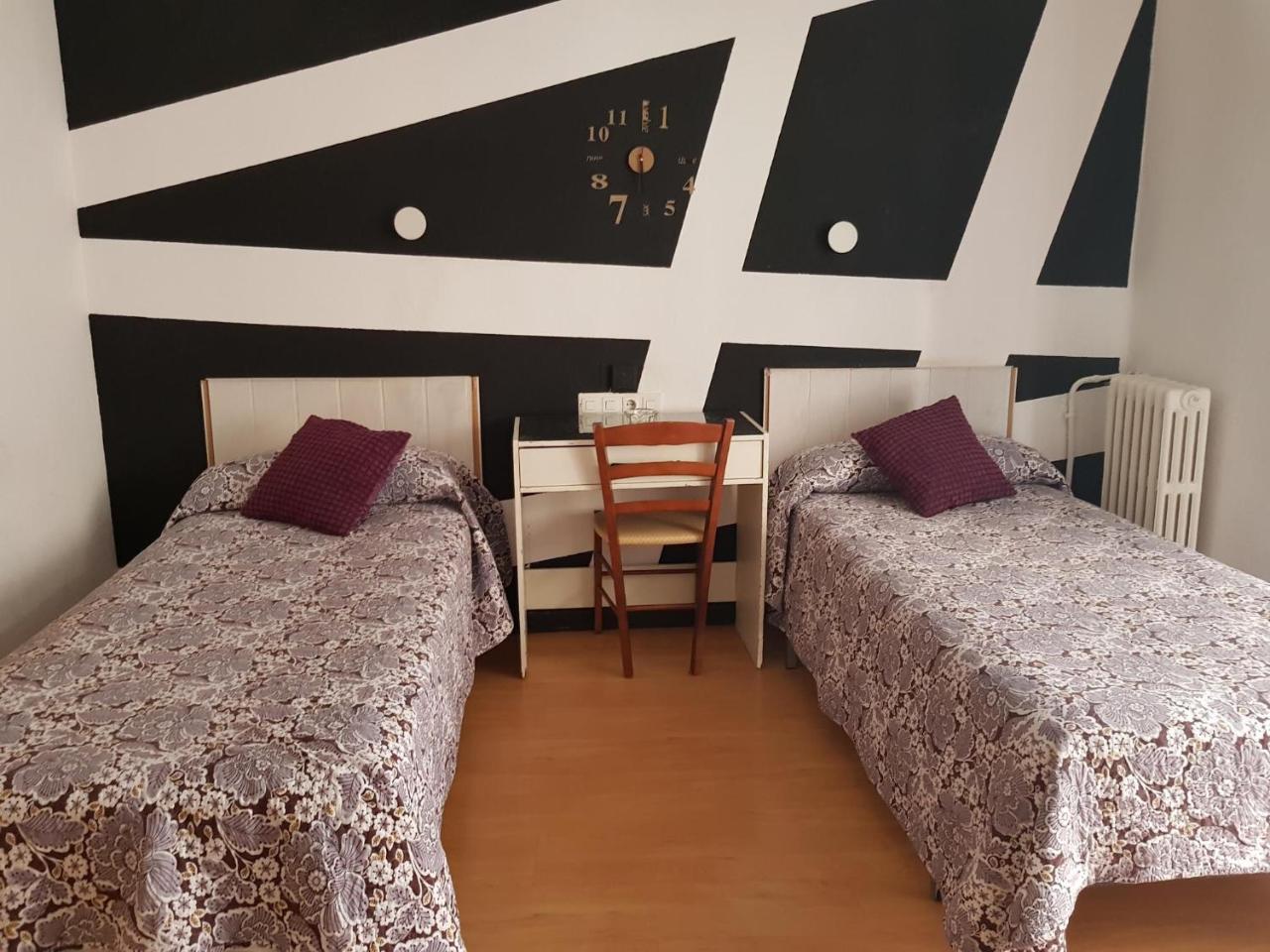 Hostal Lima バリャドリド エクステリア 写真